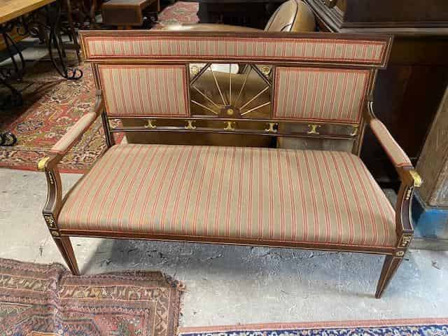Sofa s područkami
