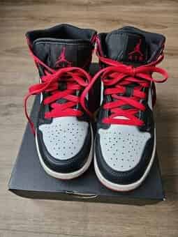 Nike Air Jordan 1 Mid