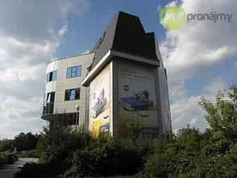 Pronájem kanceláře 161 m²