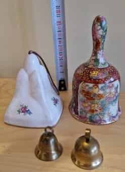 Zvonečky: porcelán, keramika, kov