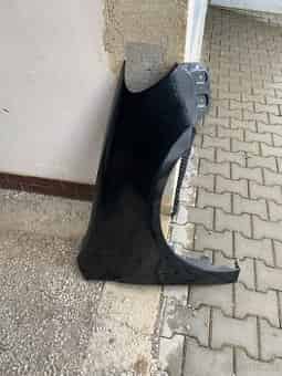 predni blatnik vw golf 6 VI combi cerny pravy