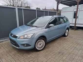 Benzínový Ford Focus 1.8 16V Xenony