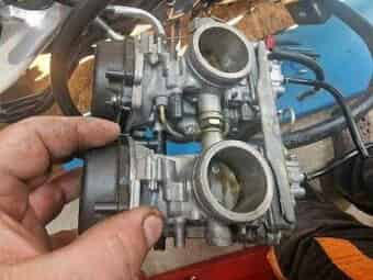 Prodám karburátory pro Aprilia Pegaso 650 Cube '98