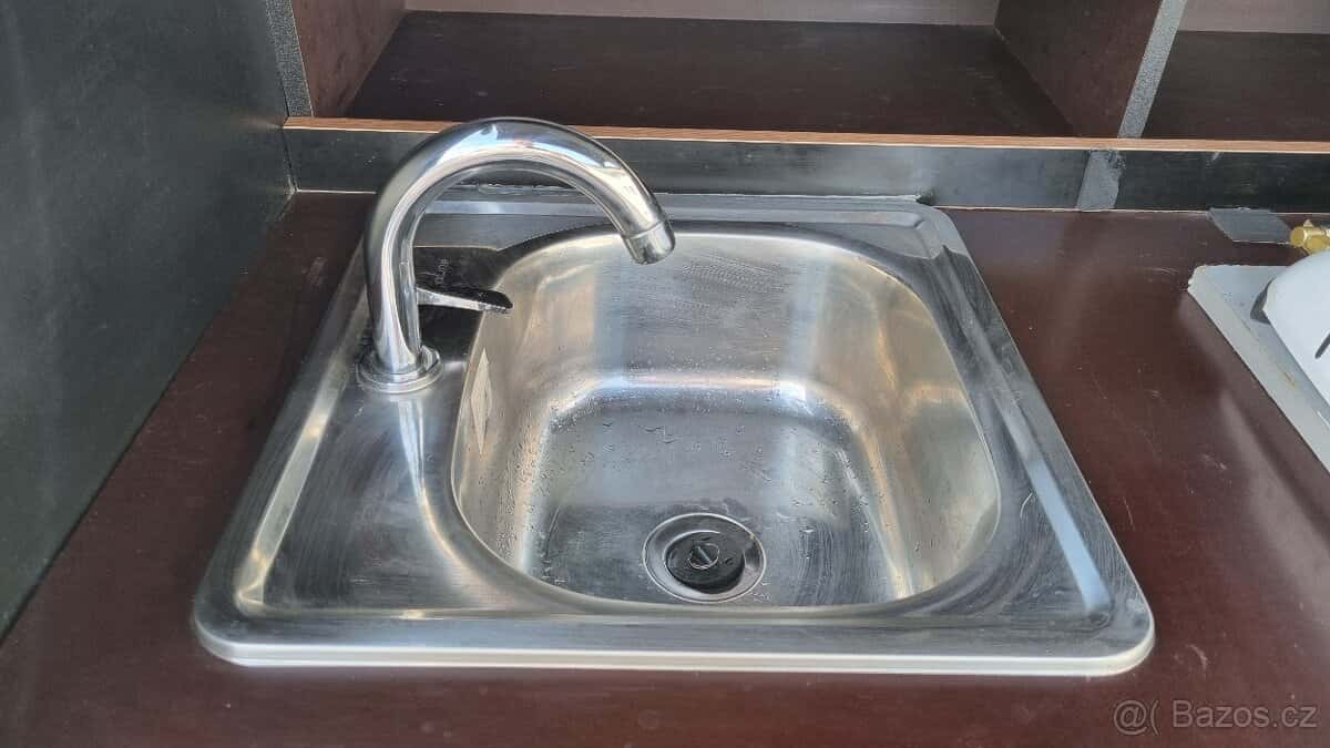 Prodám minikaravan 6