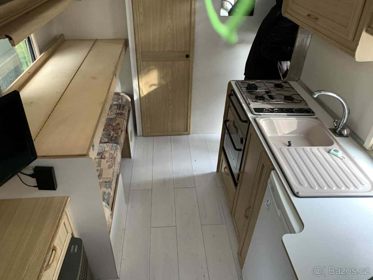 Karavan Lunar solar 4