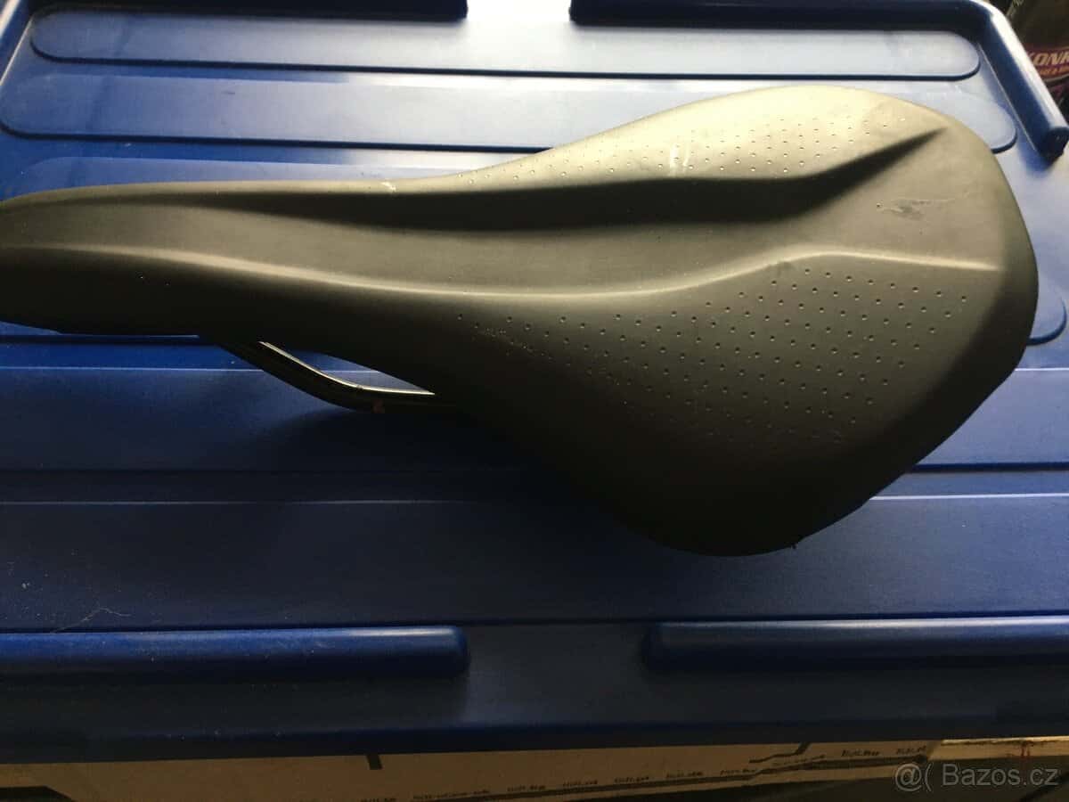 Specialized sedlo 2