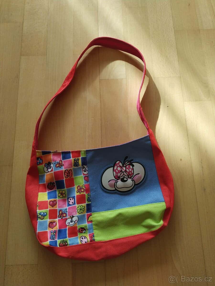 dívčí kabelka 2