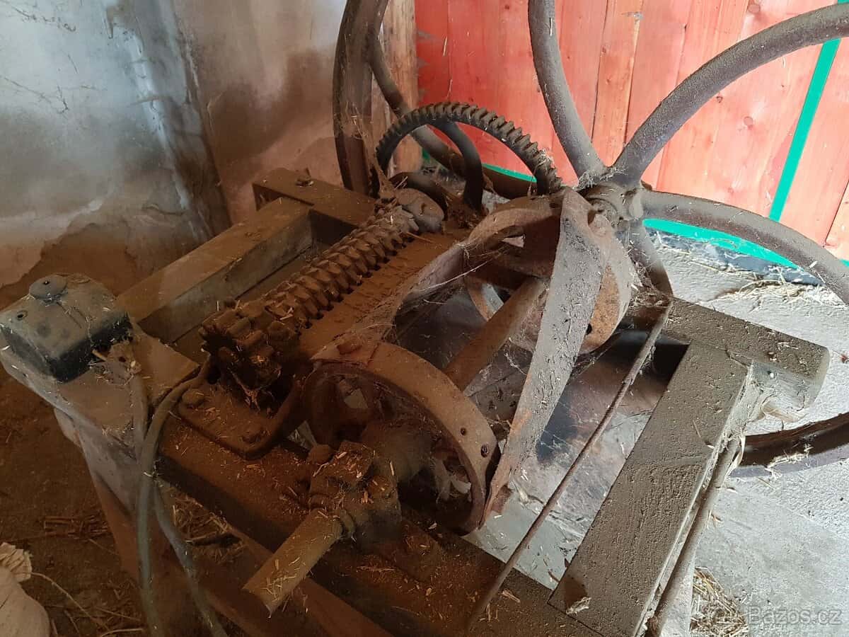 Prodám sečkovici 3