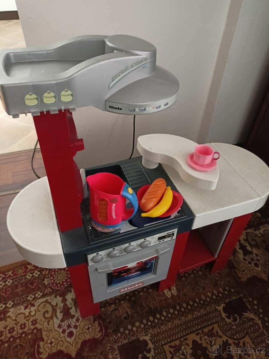 Dětská kuchyňka 4