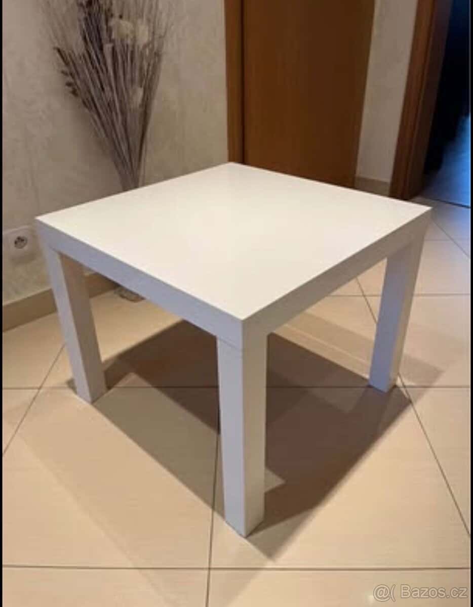 Stoleček IKEA 1