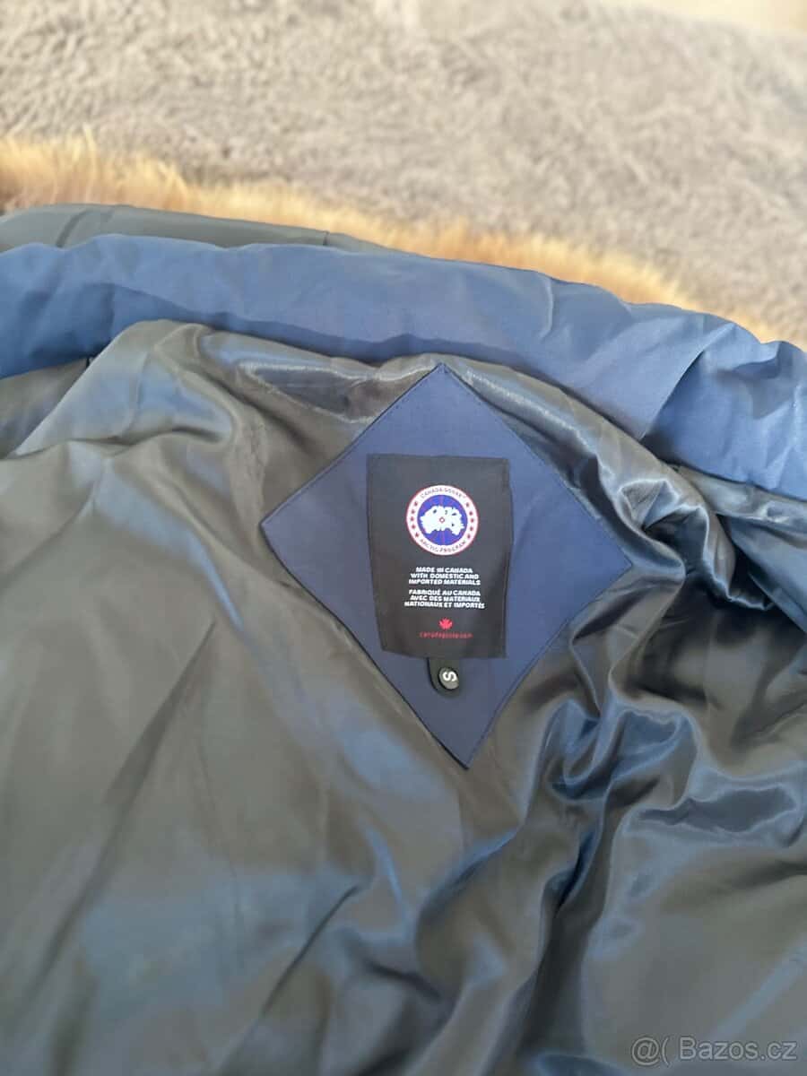 Canada Goose Bunda 12