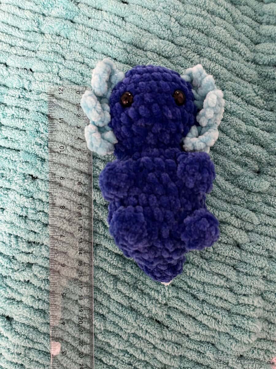 Háčkovaný axolotl 3