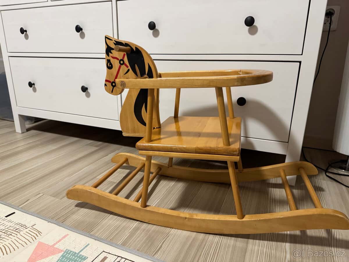 Houpací kůň 2