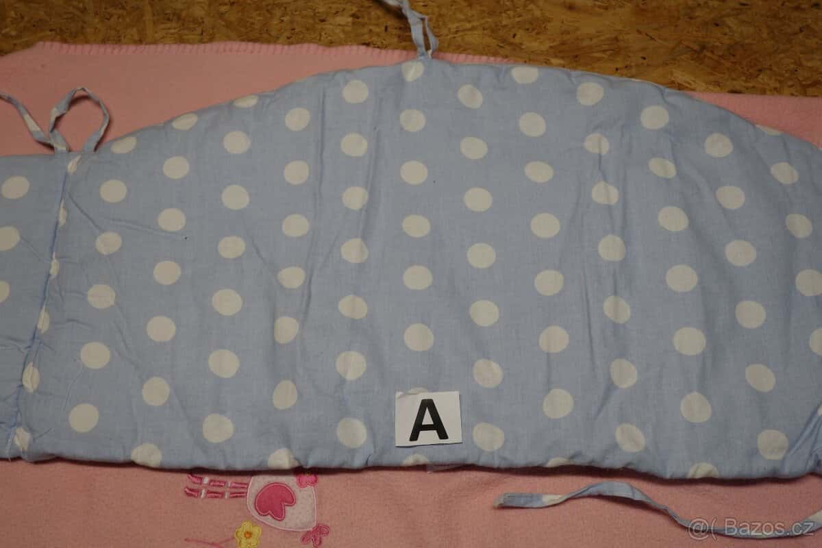 Mantinel do postýlky 2