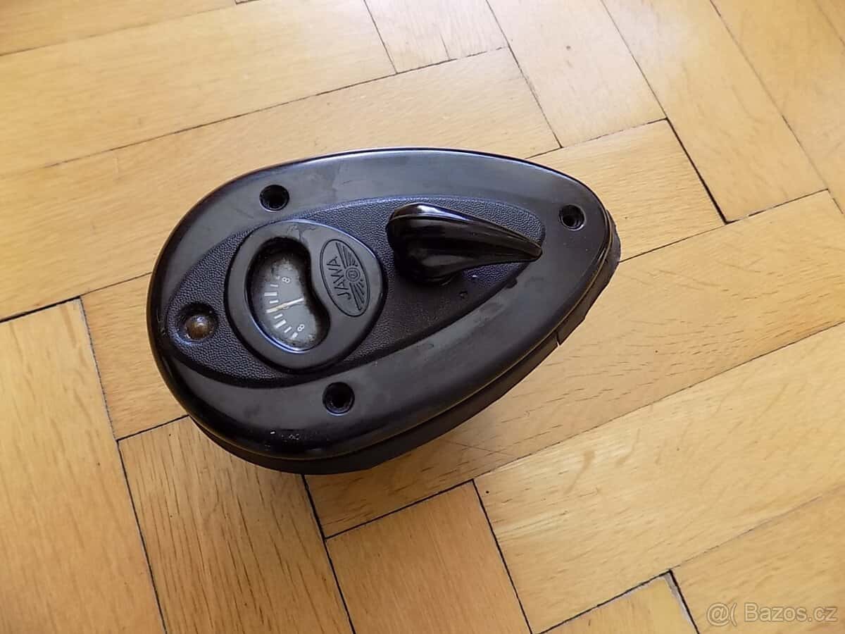 Spínačka pérák 1