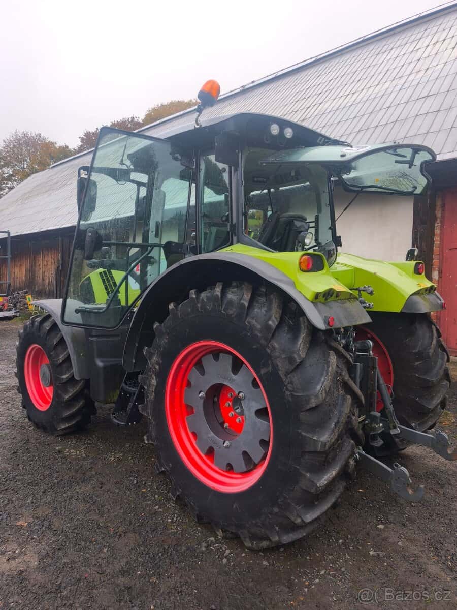 CLAAS ARION 620 2