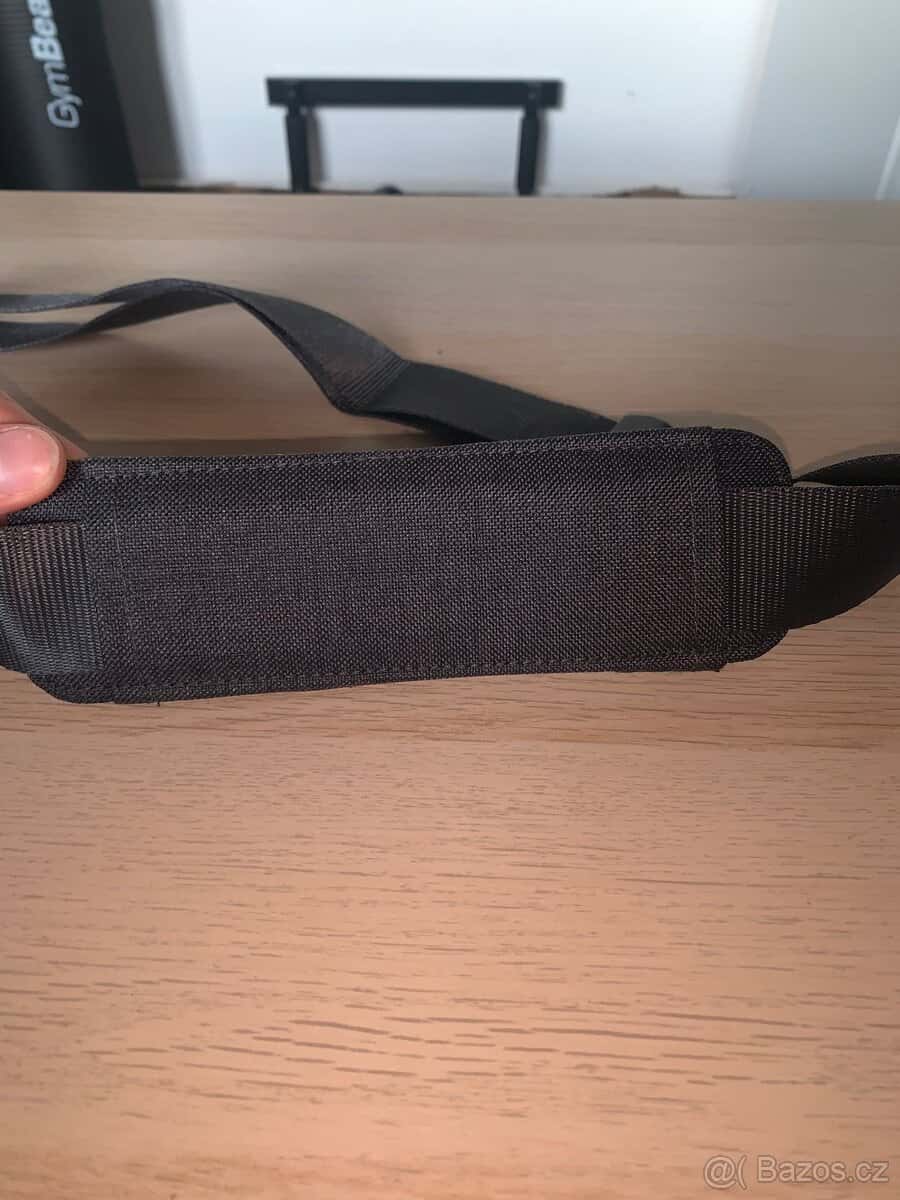 Taška na notebook 16