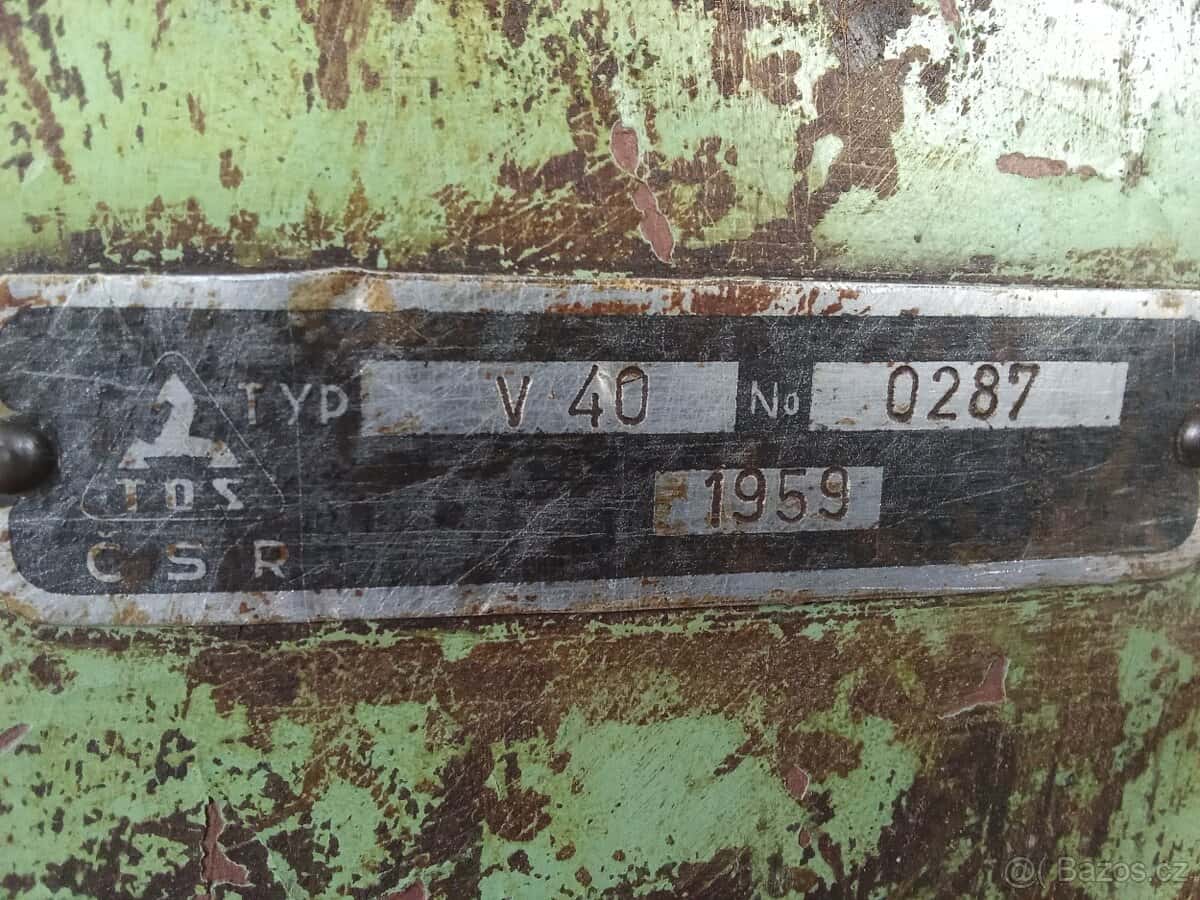 Vrtačka stojanová V40 4