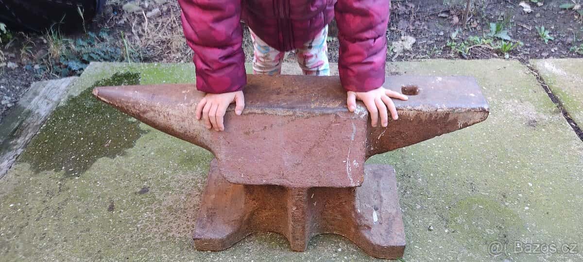 prodám kovadlinu 1