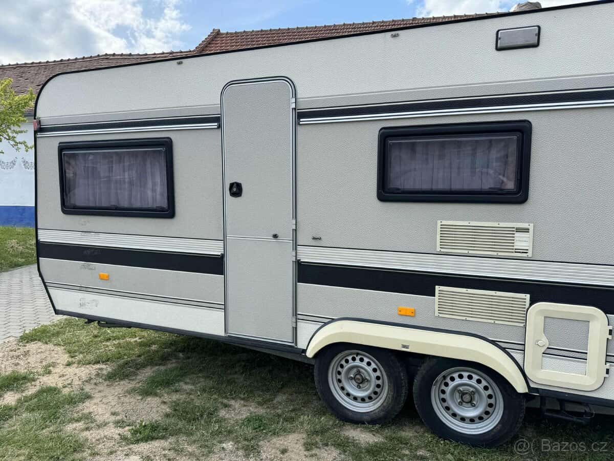 Obytný karavan 4