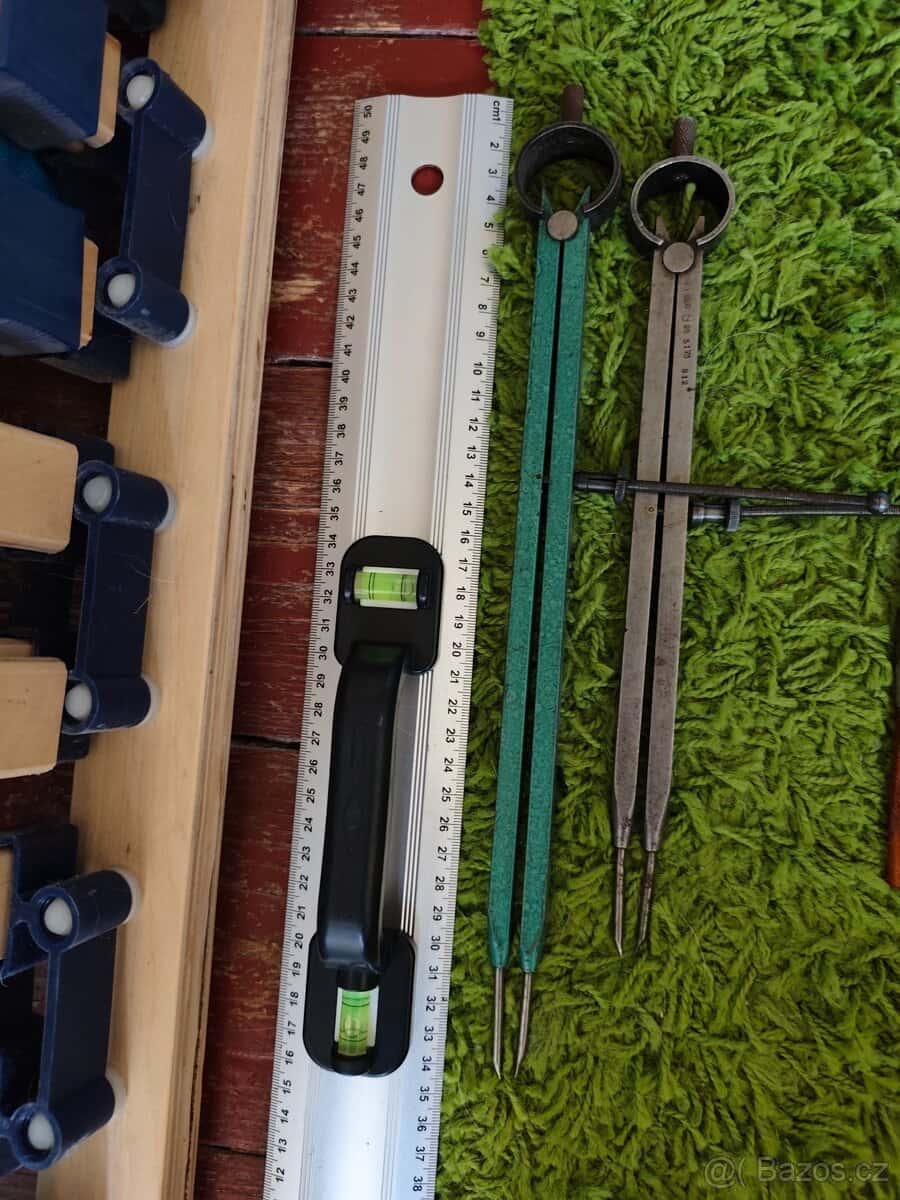 Rýsovací kružítka 3