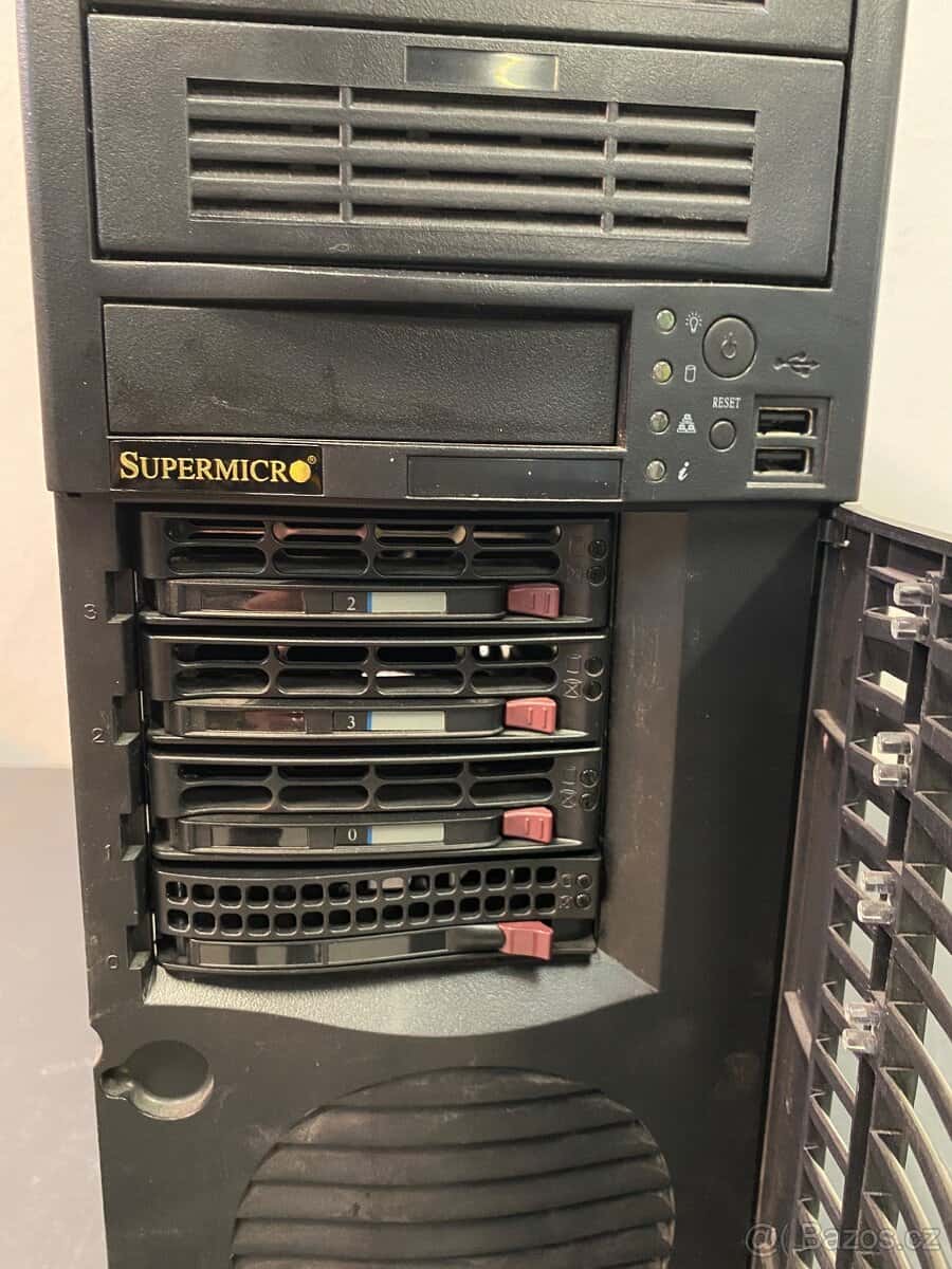Supermicro server station 2