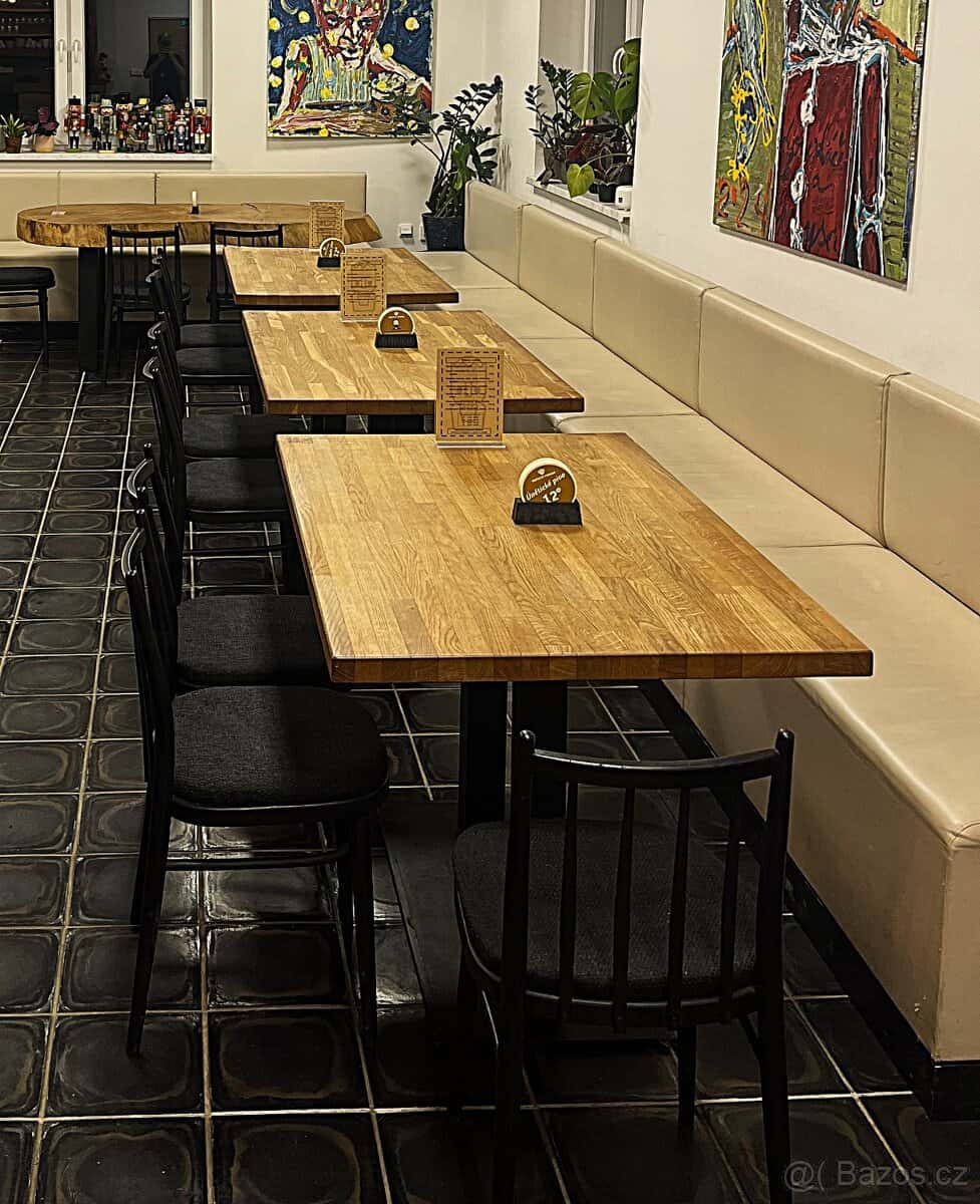 Dubový stůl 2