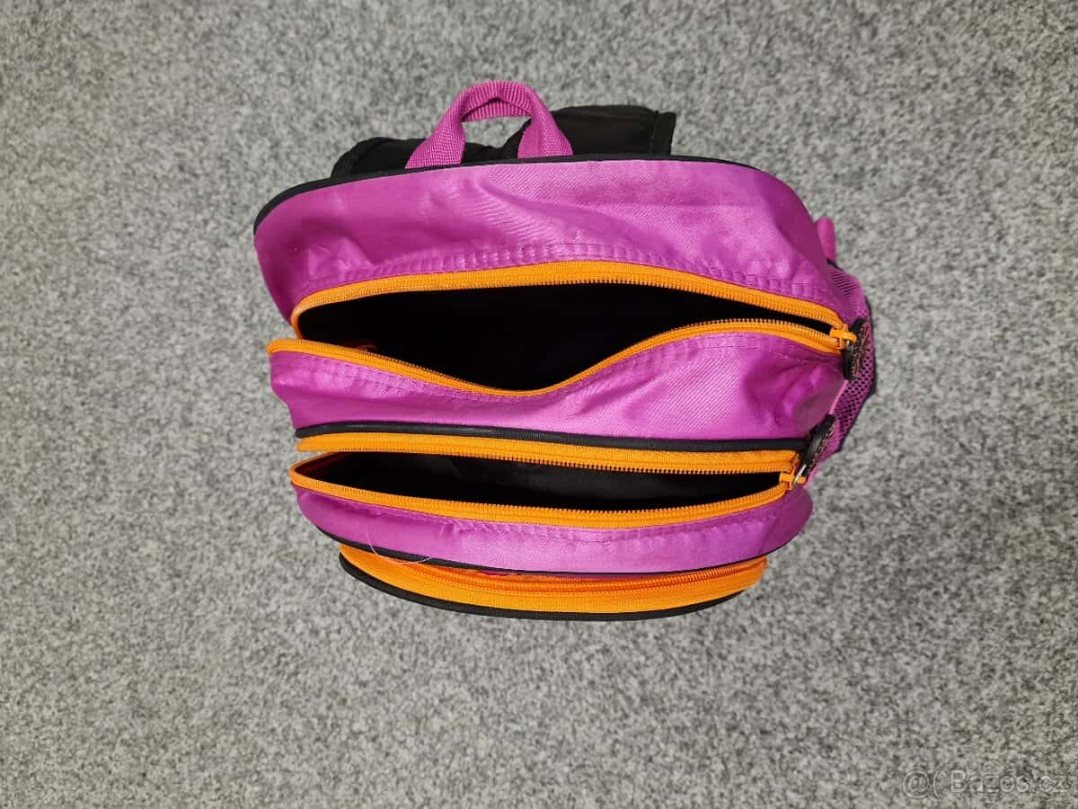 Dívčí batoh 4