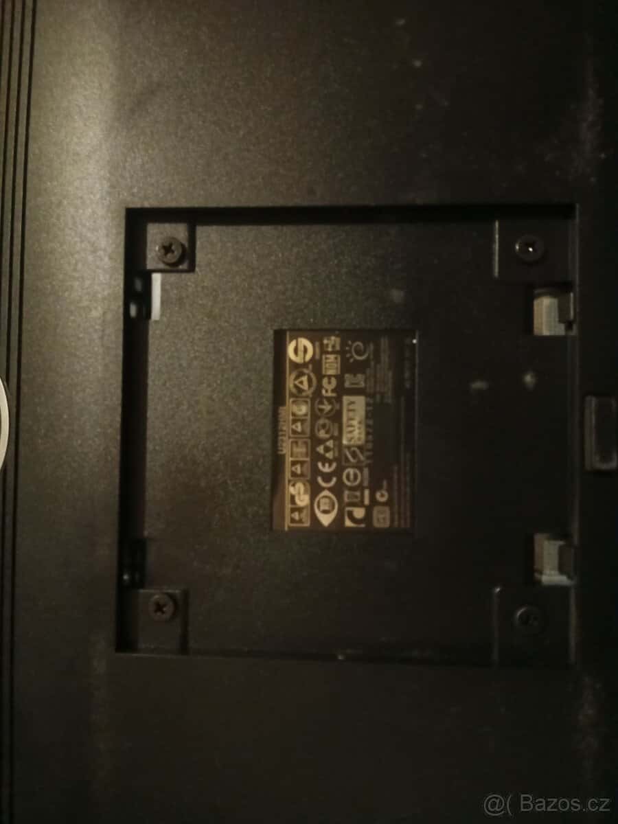 Prodám 2 monitory Dell 3