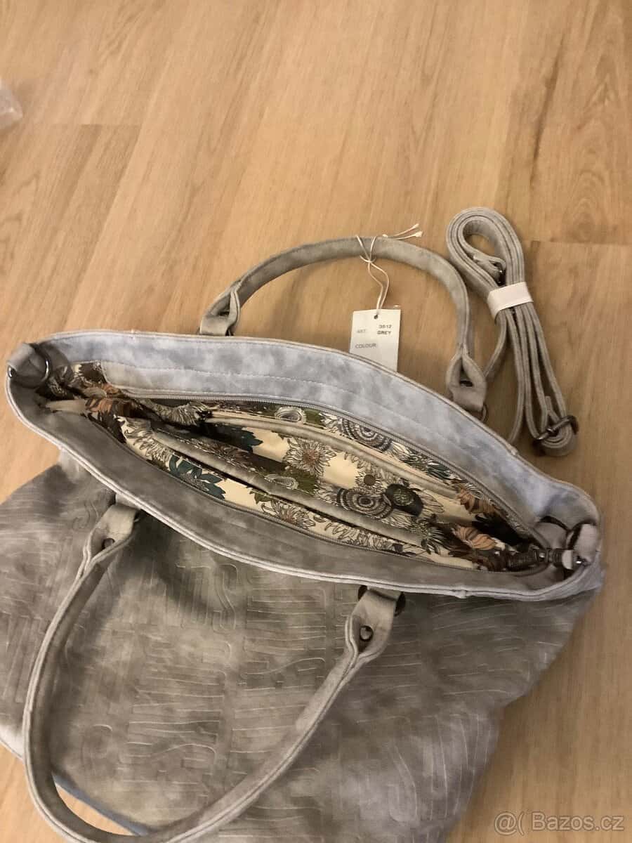 Kabelka zn. LeSands 3