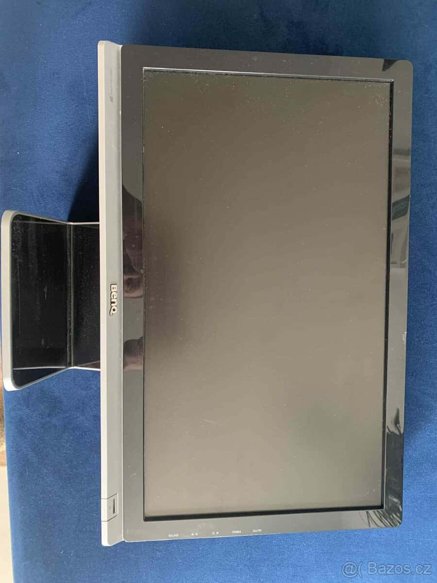 19" LCD BENQ E900HDA 2