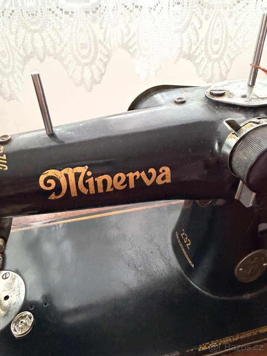 Šlapací šicí stroj 3