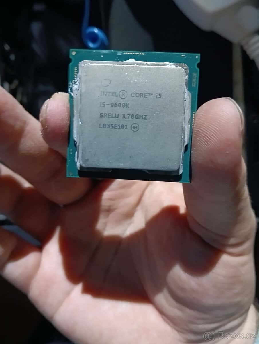 Intel i5 9600K 1