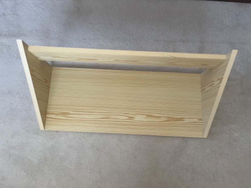 Dřevěná polička 4