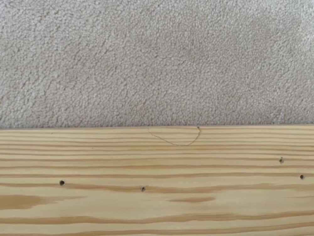 Dřevěná polička 7