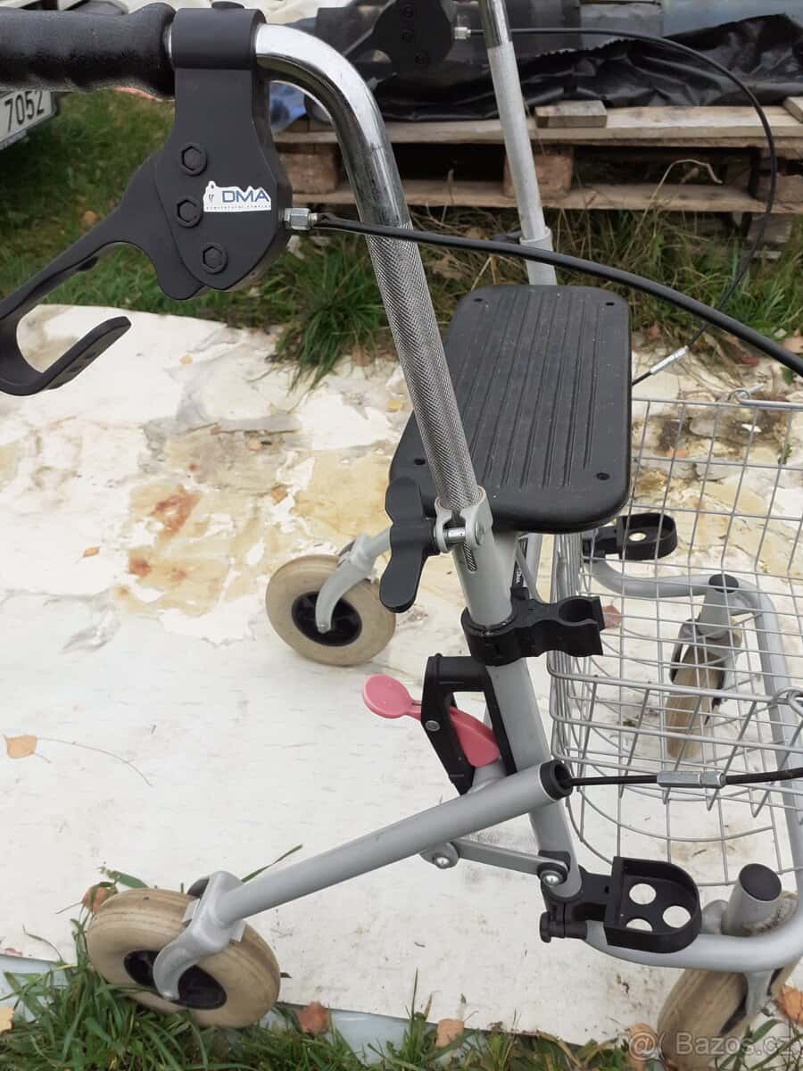 Invalidní vozík 1