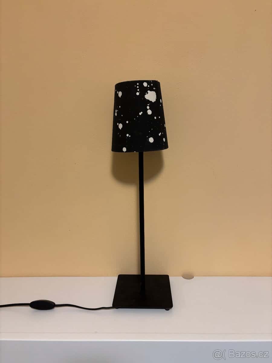 Lampička Ikea 1