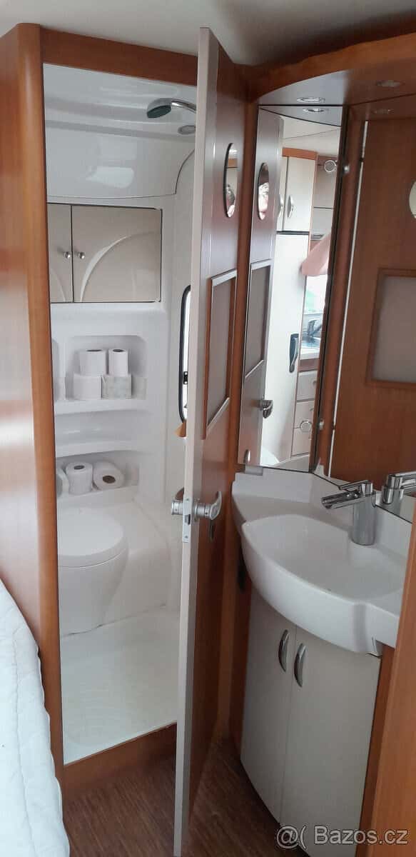 Karavan Hobby Excellent 5