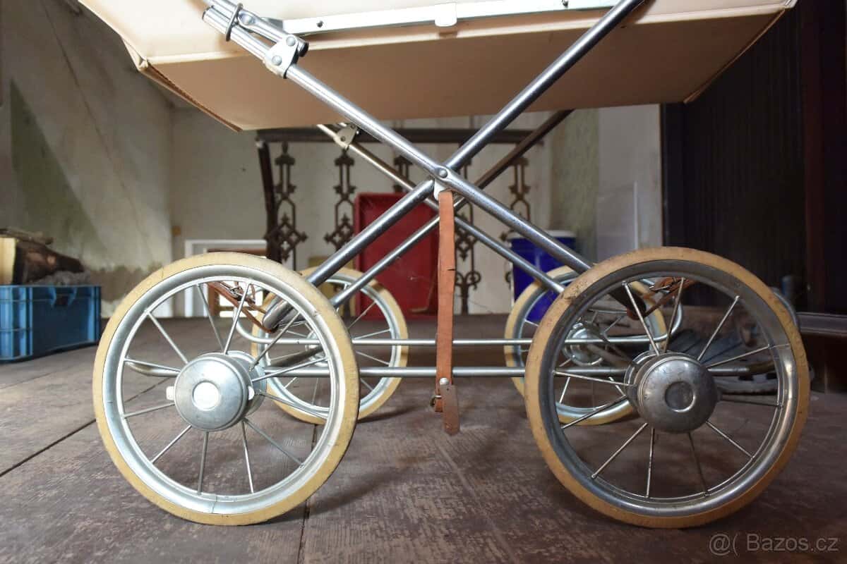 Dětský kočárek 5