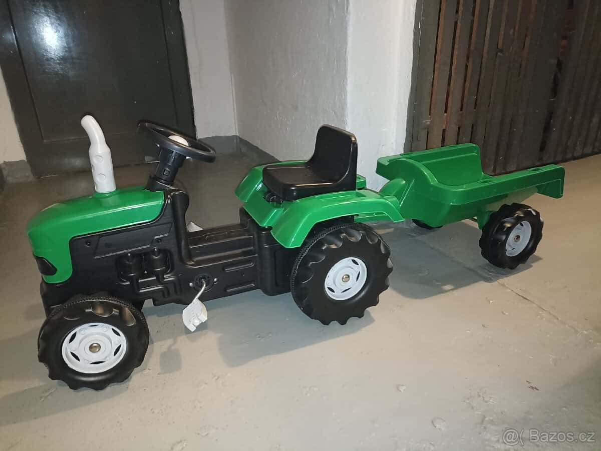 Dětský traktor 1