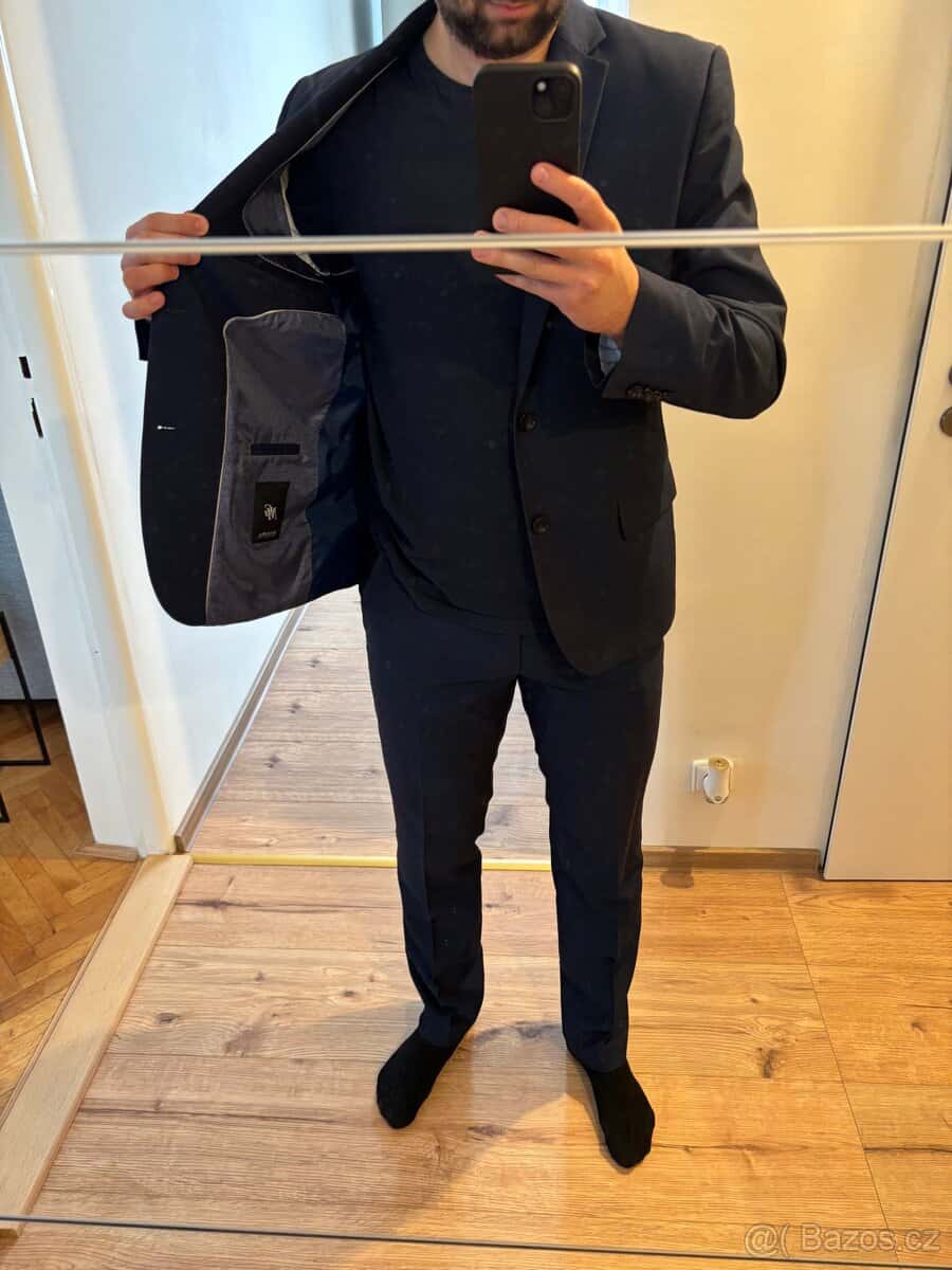 Oblek - tmavý 7