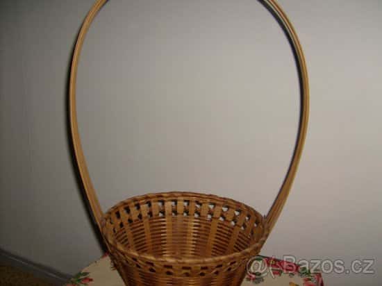 PROUTĚNÝ KOŠÍK 4