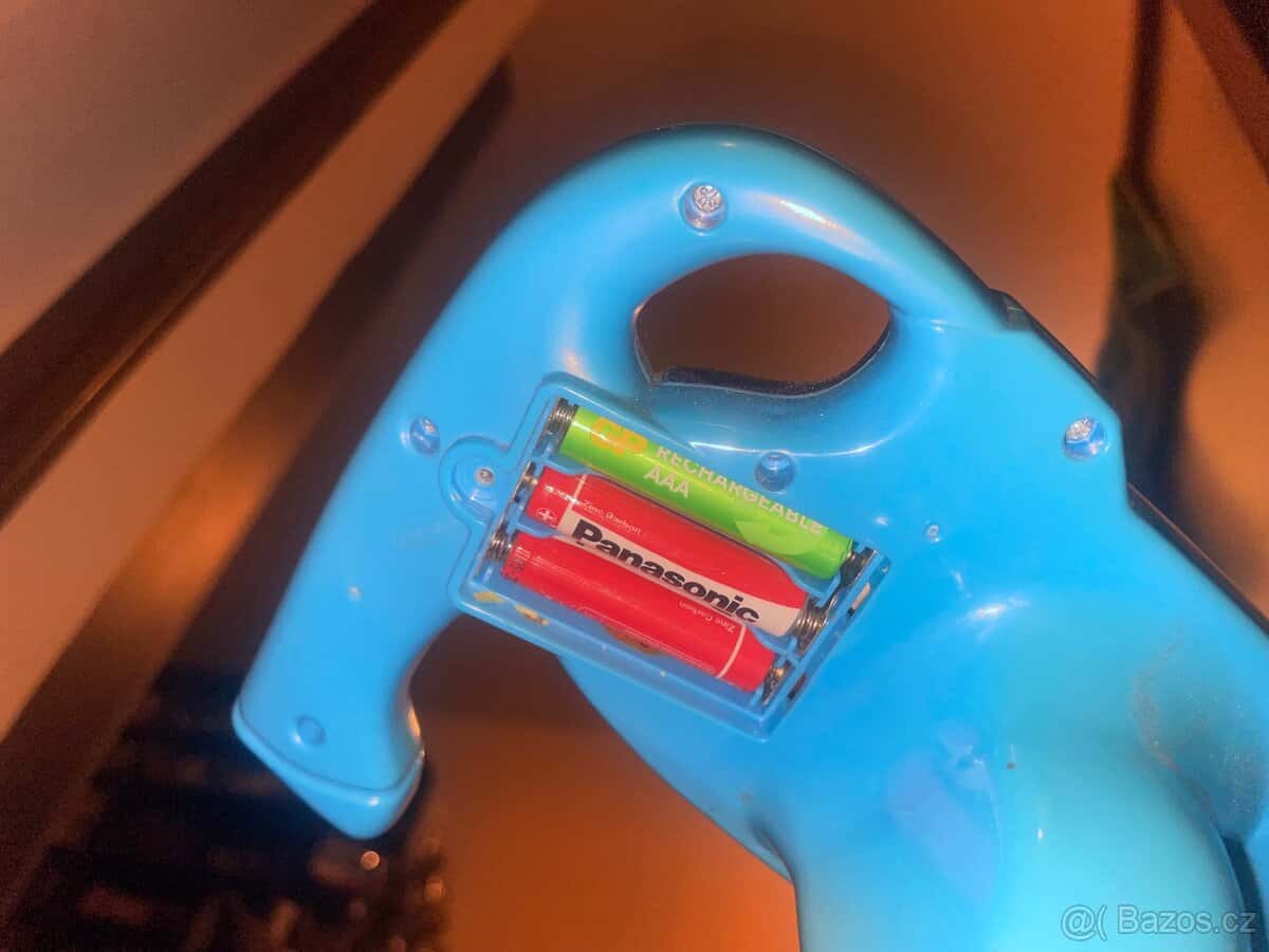 Dětské odrážedlo Bugatti 3