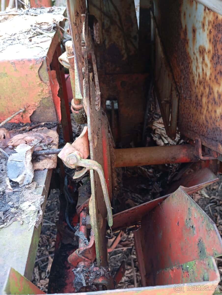 Sazeč brambor Mars 5