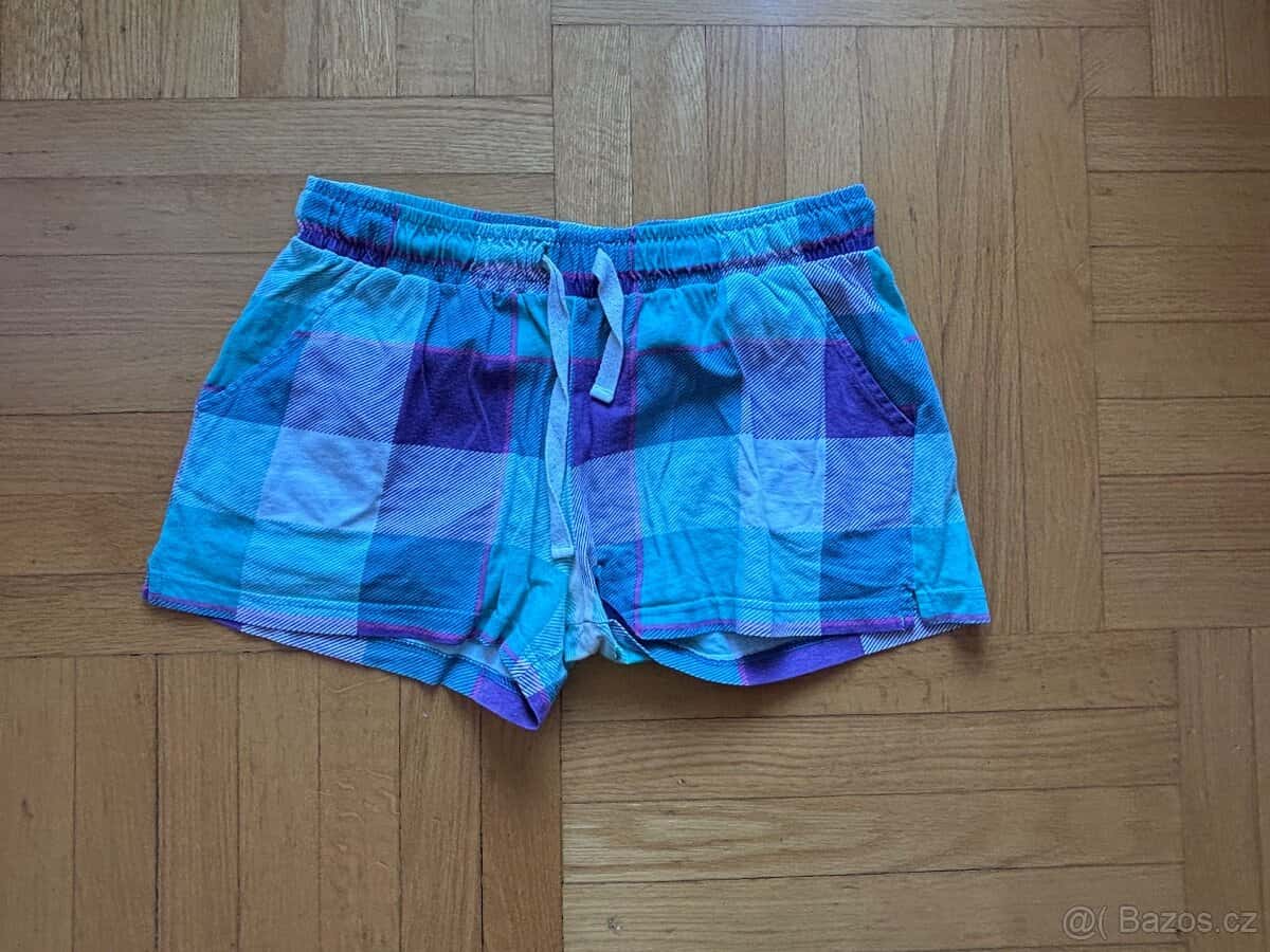 Dámské šortky 1