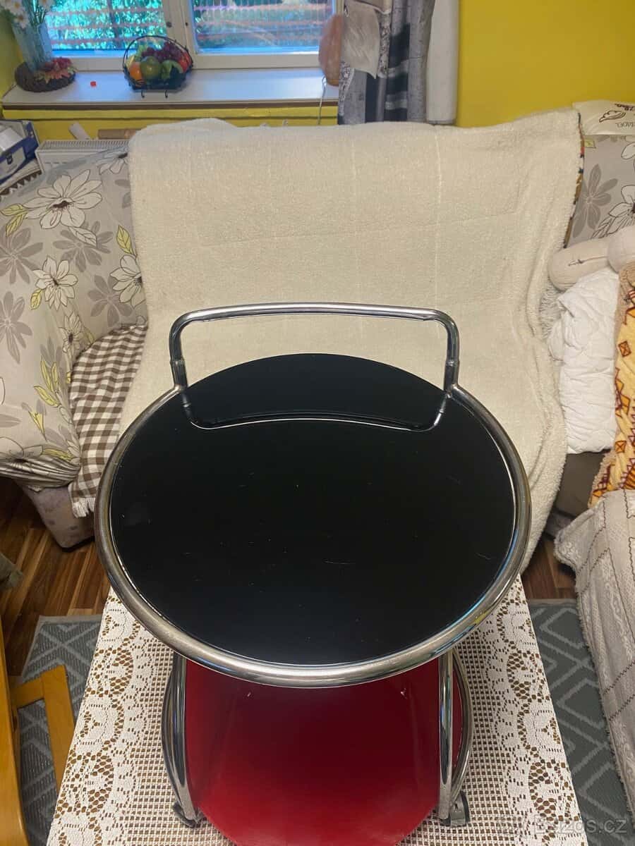Servírovací stolek 2