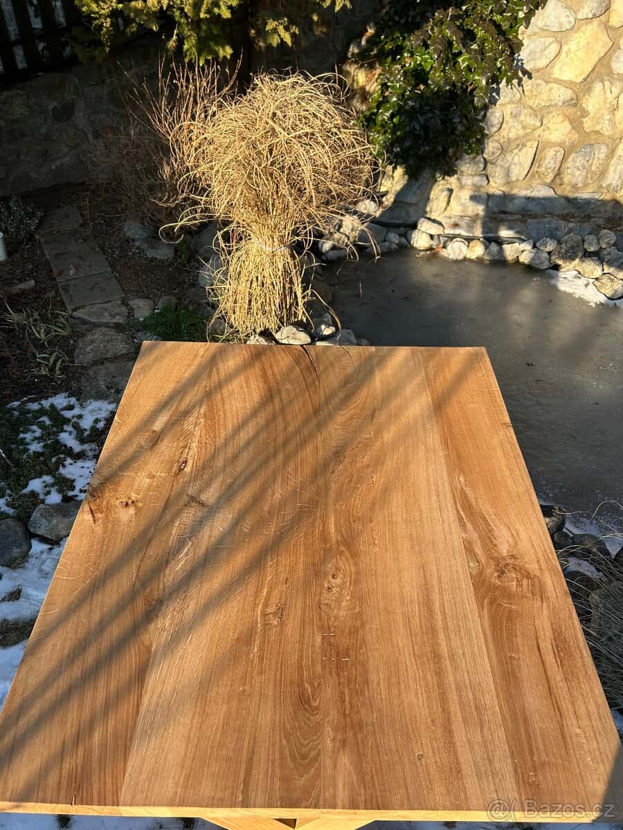 Dubový stůl 2