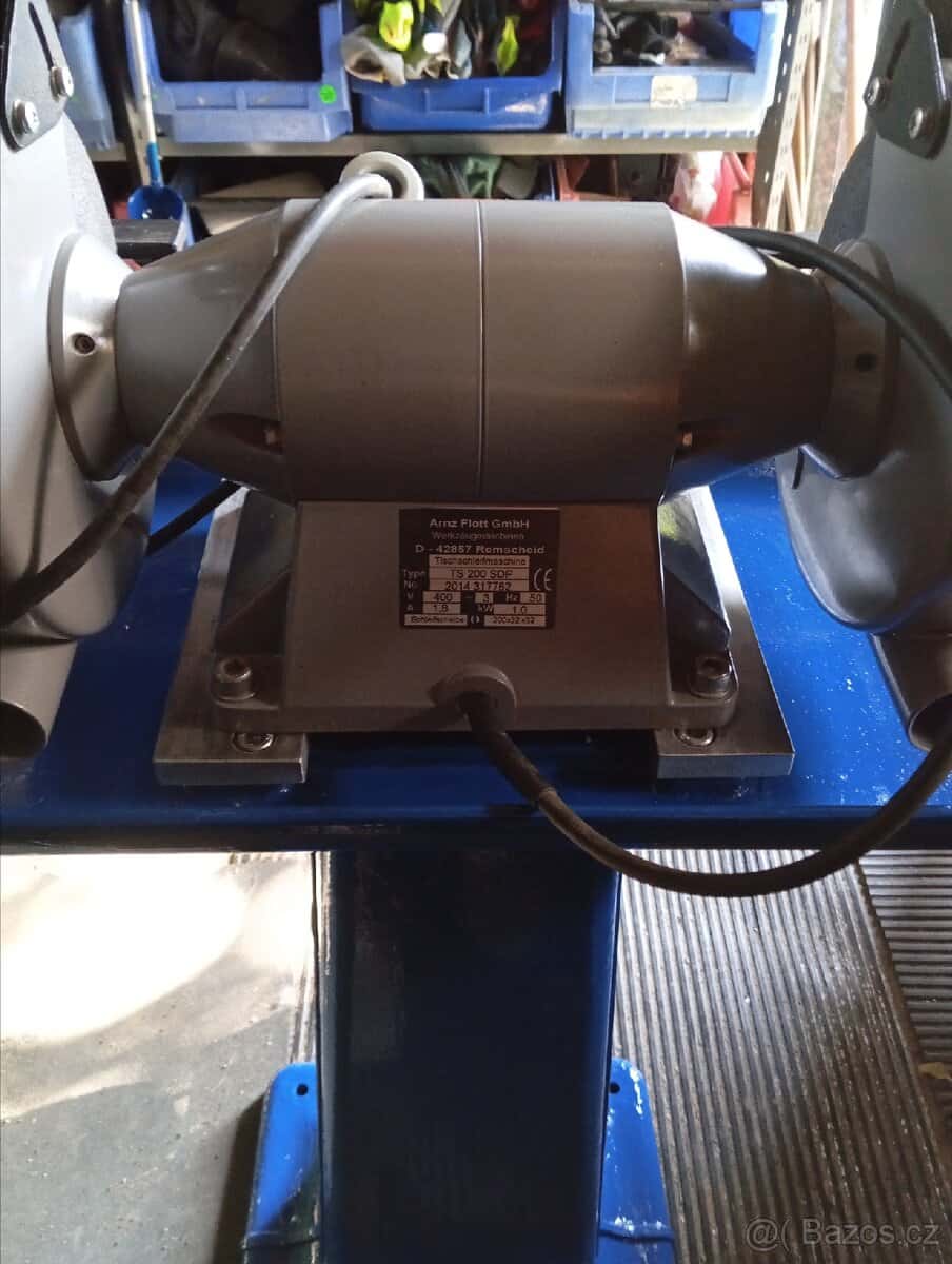 Bruska dvoukotoučová 4