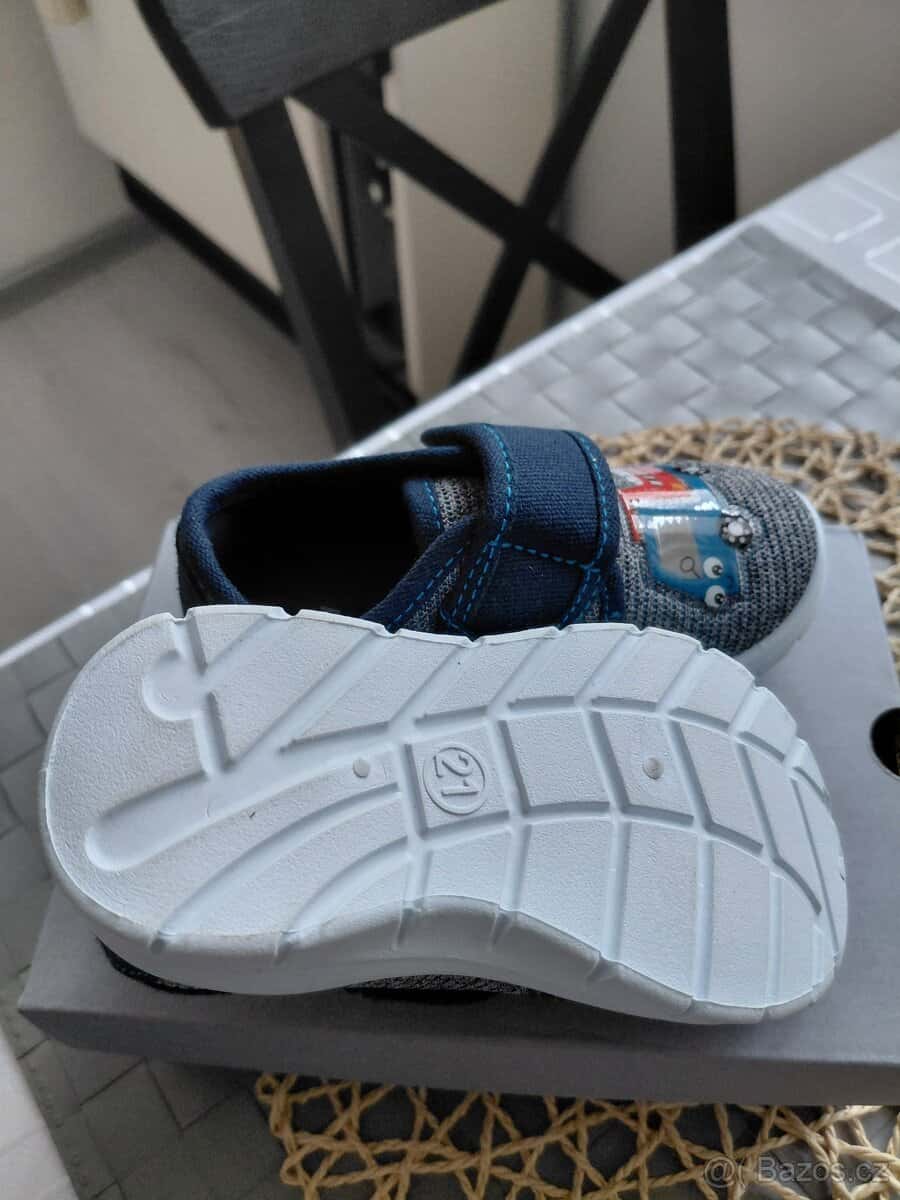 Dětské botičky vel.21 4