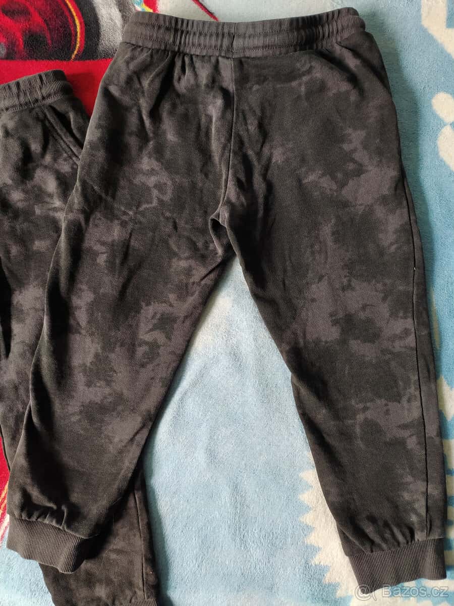 Dětské teplaky vel. 110 3